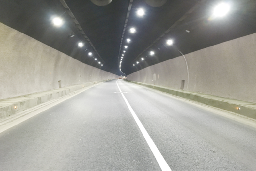 贵都高速陡脚坡隧道